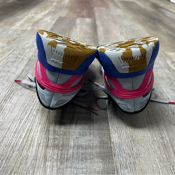 Reebok Women's Nanoflex Cross Trainer - Picture 2 of 9